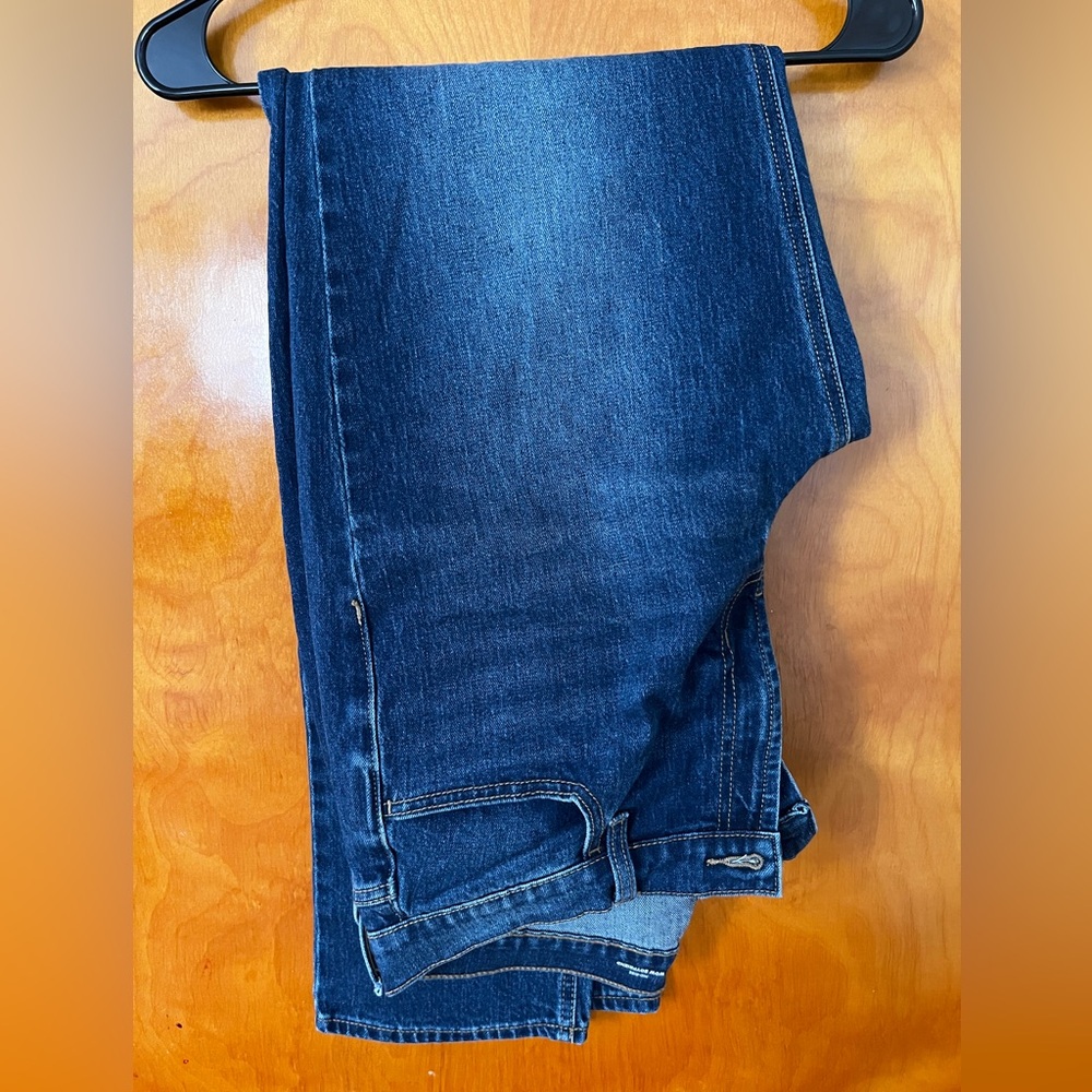 NWOT Mid-rise boyfriend jeans